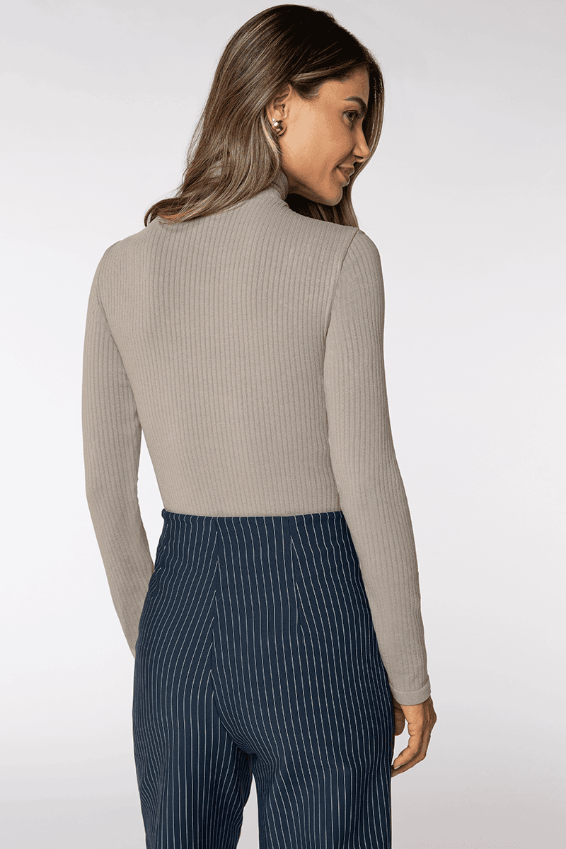 LUPO Seamless Bamboo High-Neck Top - Image 4