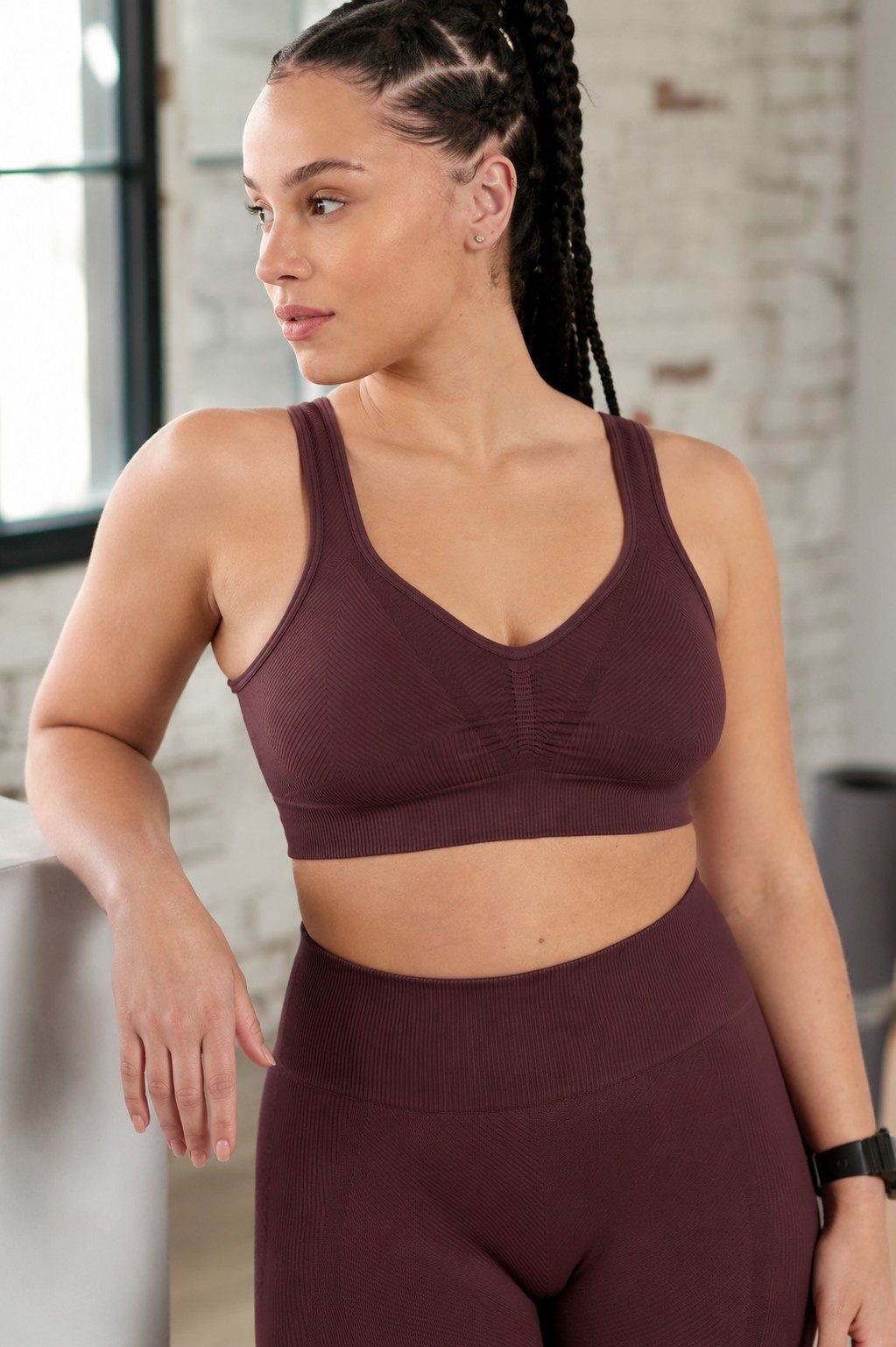 LUPO Women's Ribbed Essential Sports Bra