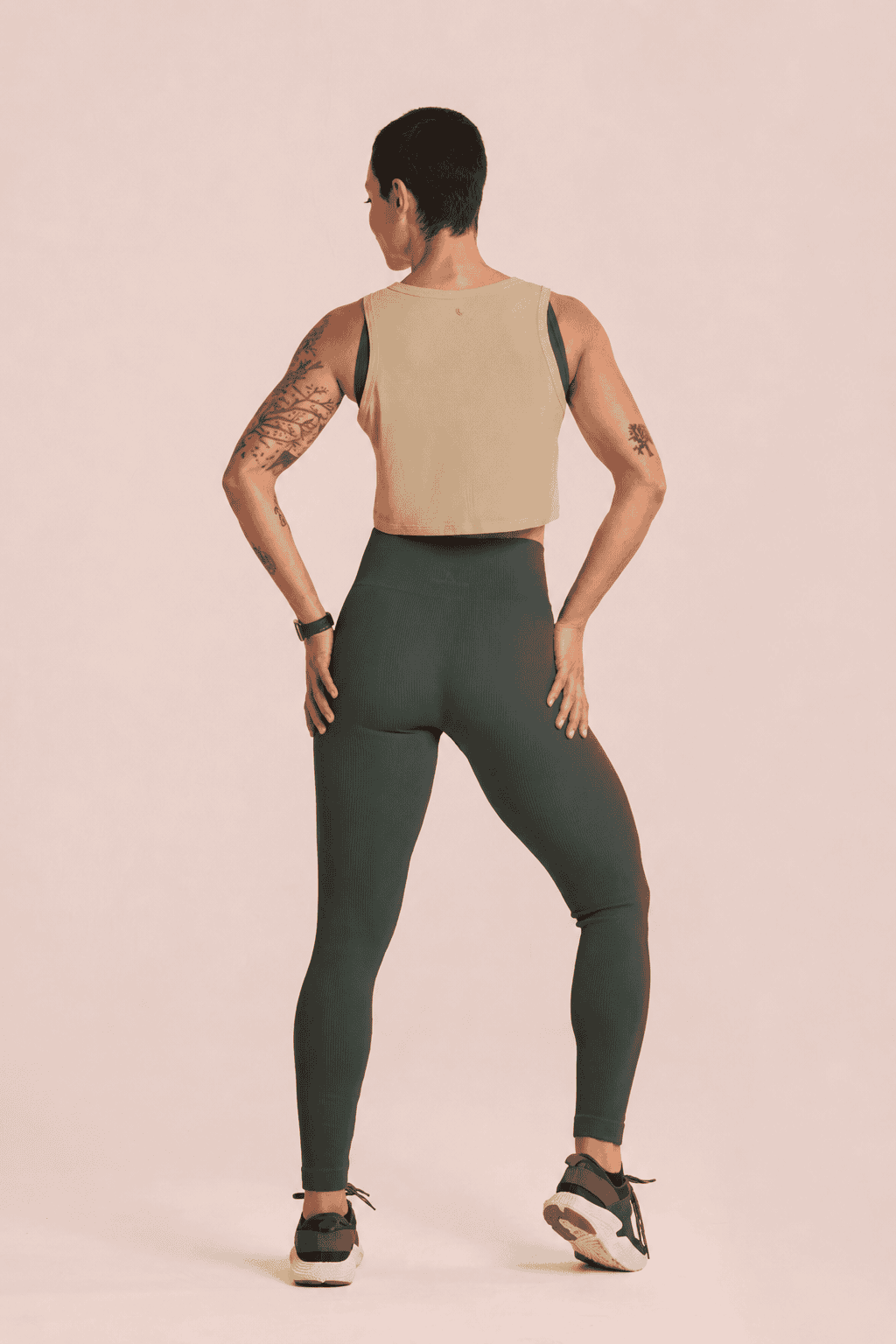 LUPO Sport Women’s Dry Cropped Tank Top - Imagen 22